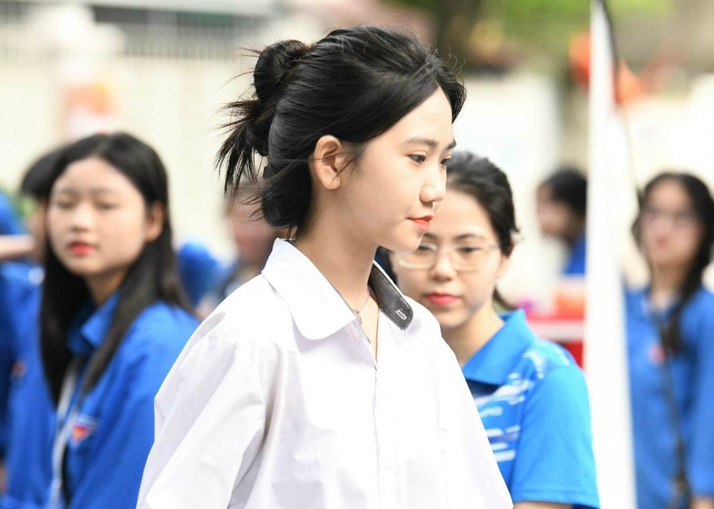 Vi sao nhieu nam Ha Noi van thieu truong cong lap? hinh anh