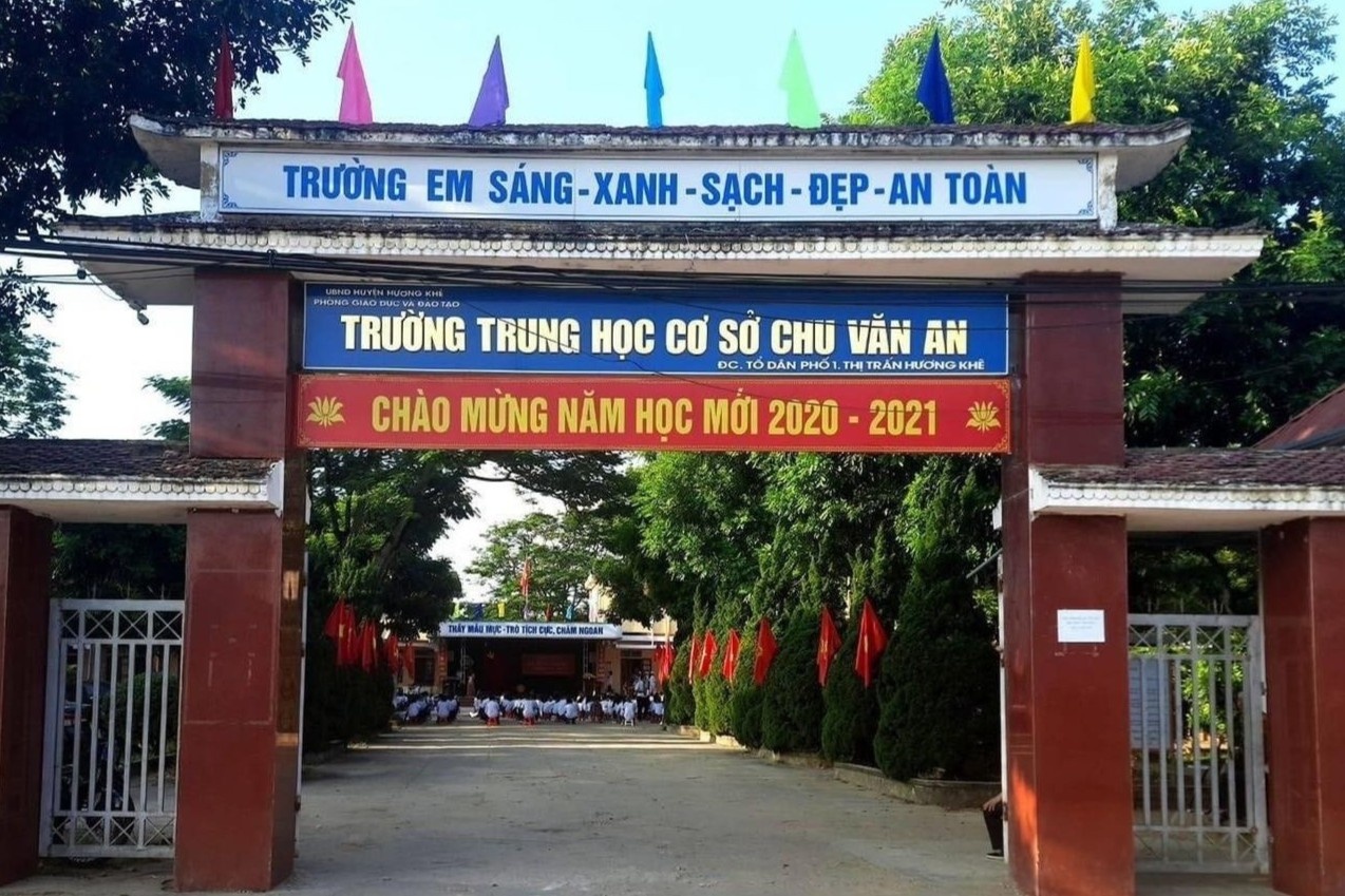 Cong an vao cuoc dieu tra vu thay giao bi to sam so nu sinh lop 8 hinh anh