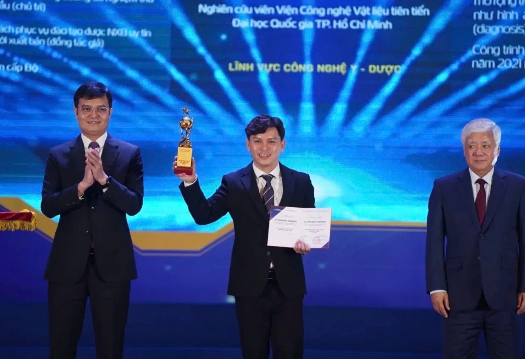 Nha khoa hoc tre TP.HCM tao vat lieu nano huong toi dieu tri ung thu hinh anh