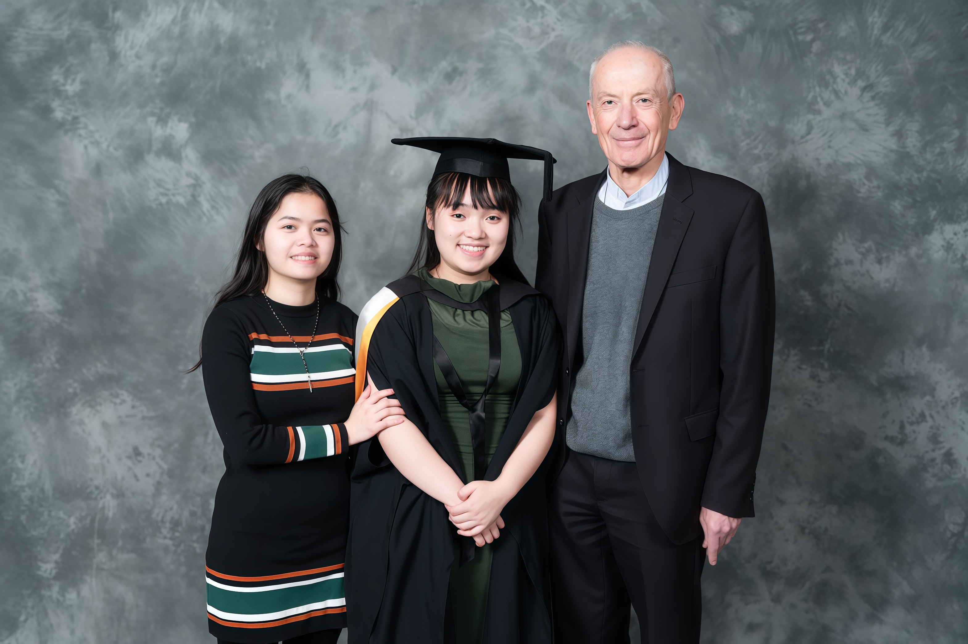 2 than dong nguoi Viet vao dai hoc luc 11, 13 tuoi tai New Zealand hinh anh