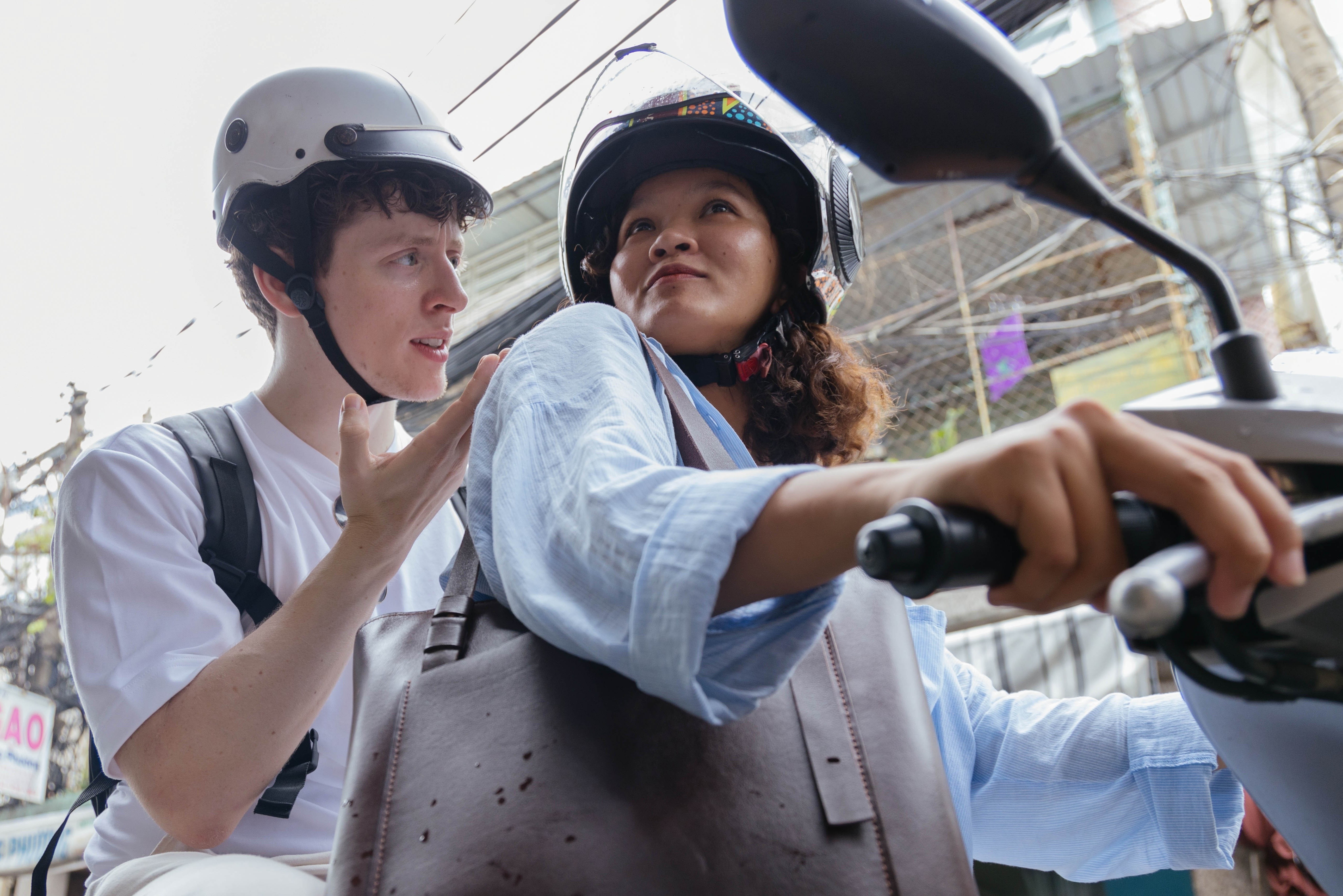 Nguyen nhan khien nguoi Viet ngai noi tieng Anh hinh anh