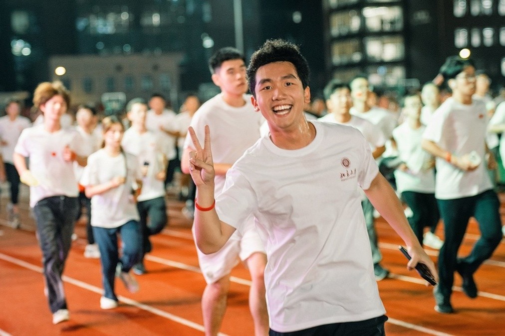 Truong dai hoc Trung Quoc 'thong tri' ve mot nganh hoc hinh anh