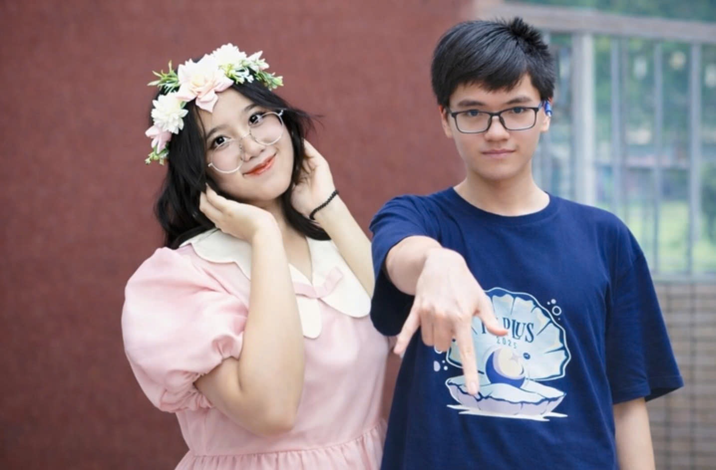 Mot lop co 2 hoc sinh lap 'cu dup' 9.0 IELTS hinh anh