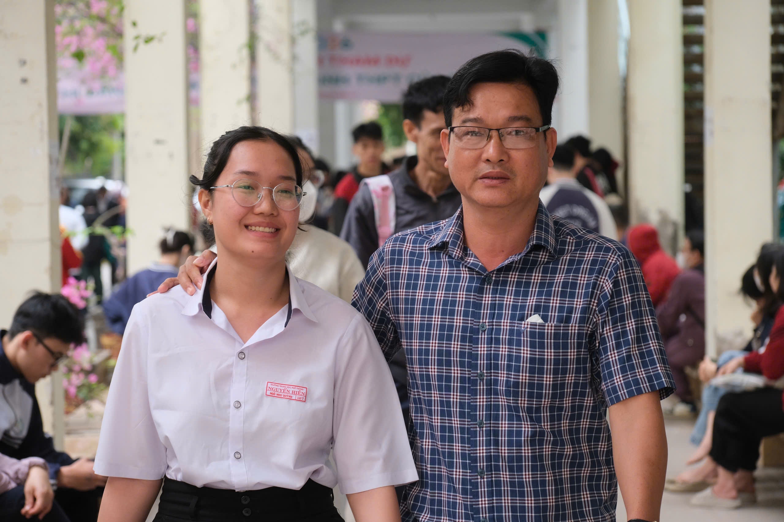 16.500 hoc sinh 'dua' tim suat vao 100 dai hoc hinh anh