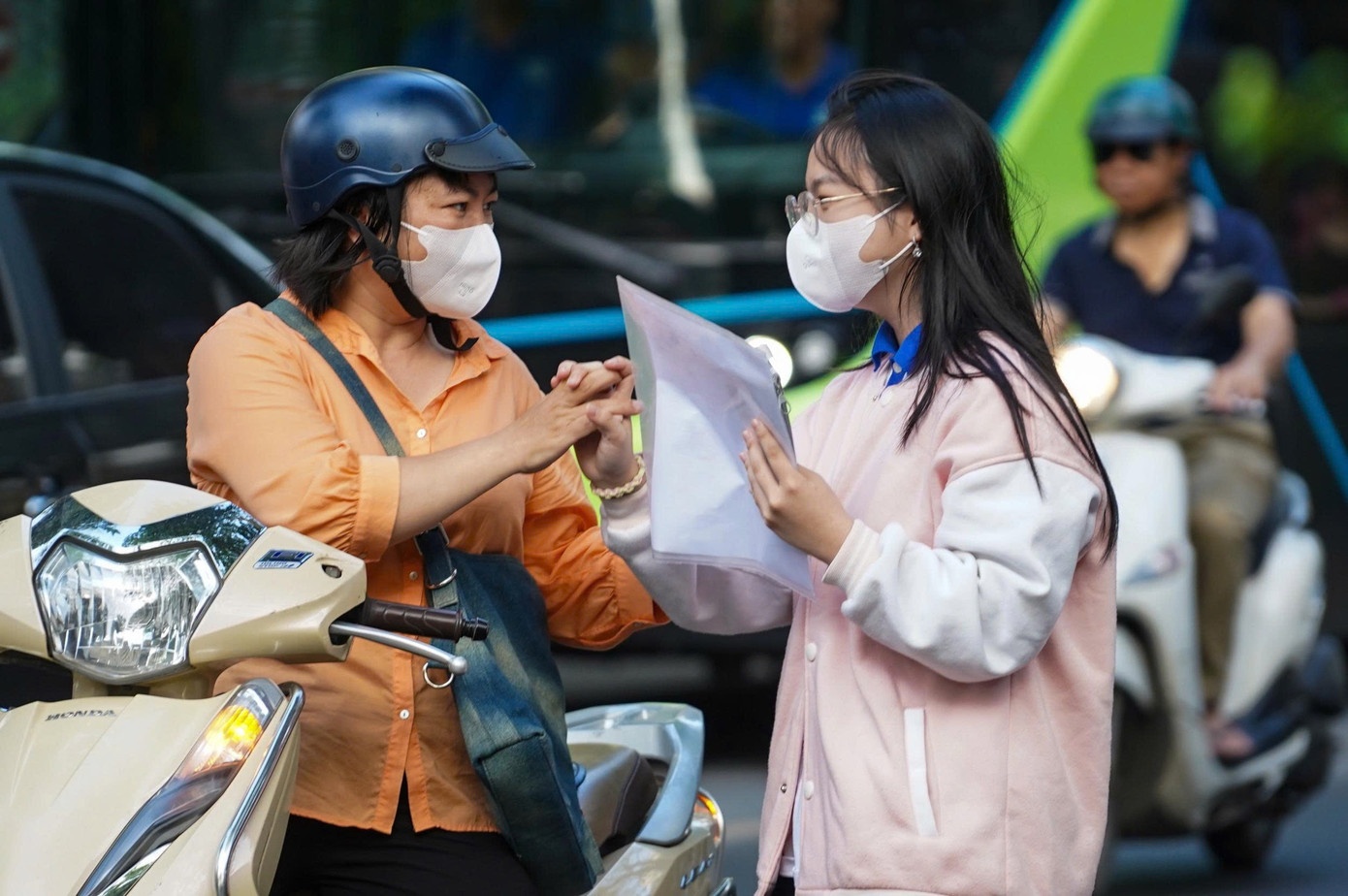 Tuyen sinh lop 10 van la ‘ky thi kinh hoang’ hinh anh