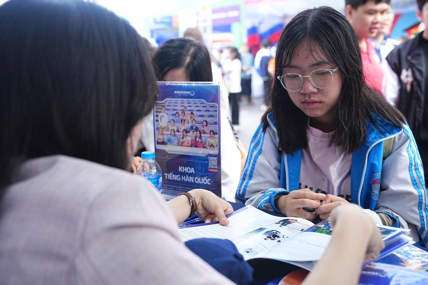 Tuyen sinh dai hoc 2026: Thi sinh hay bien noi so thanh co hoi hinh anh