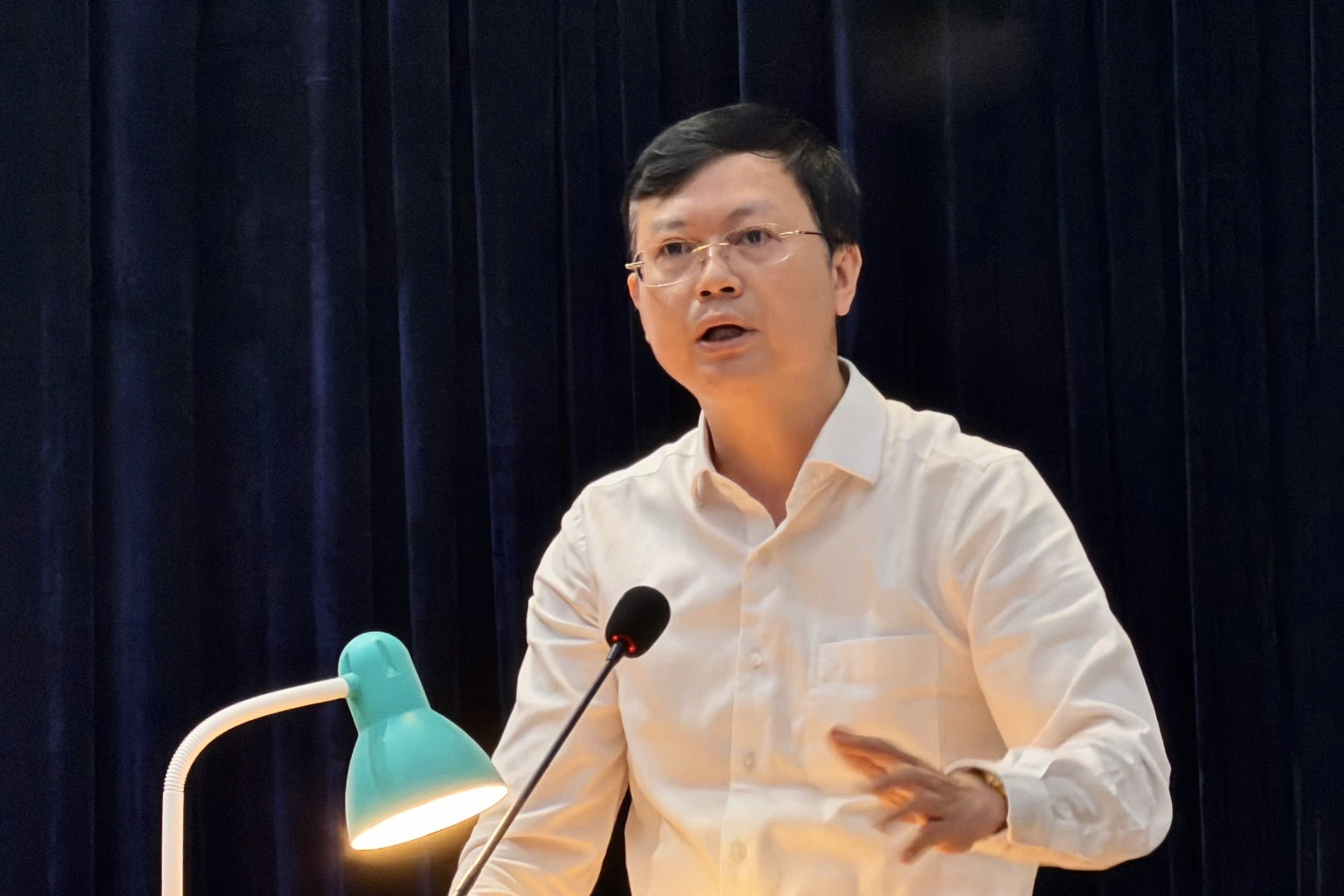 Giam doc So GD Ha Noi: Thu coc giu cho la day rui ro ve phu huynh hinh anh