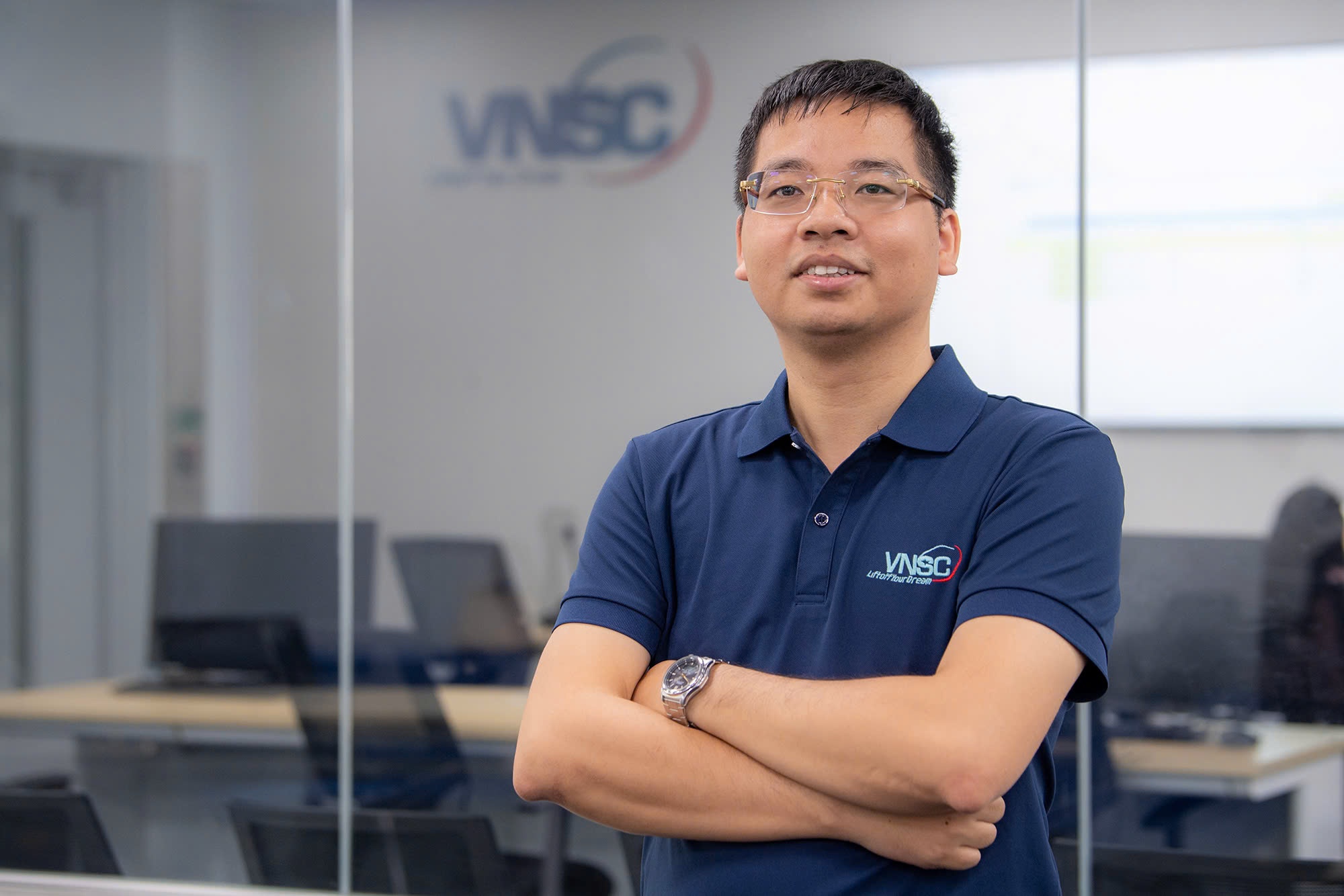 Ky su Viet trong du an ve tinh radar dau tien cua Viet Nam hinh anh