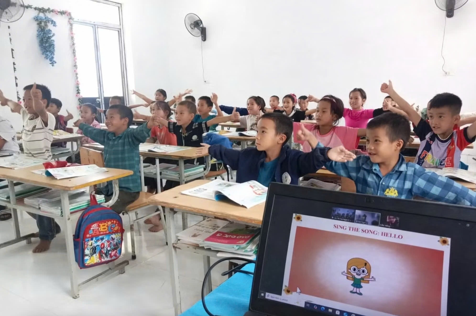 Lop hoc dac biet noi co tro chua tung gap mat hinh anh