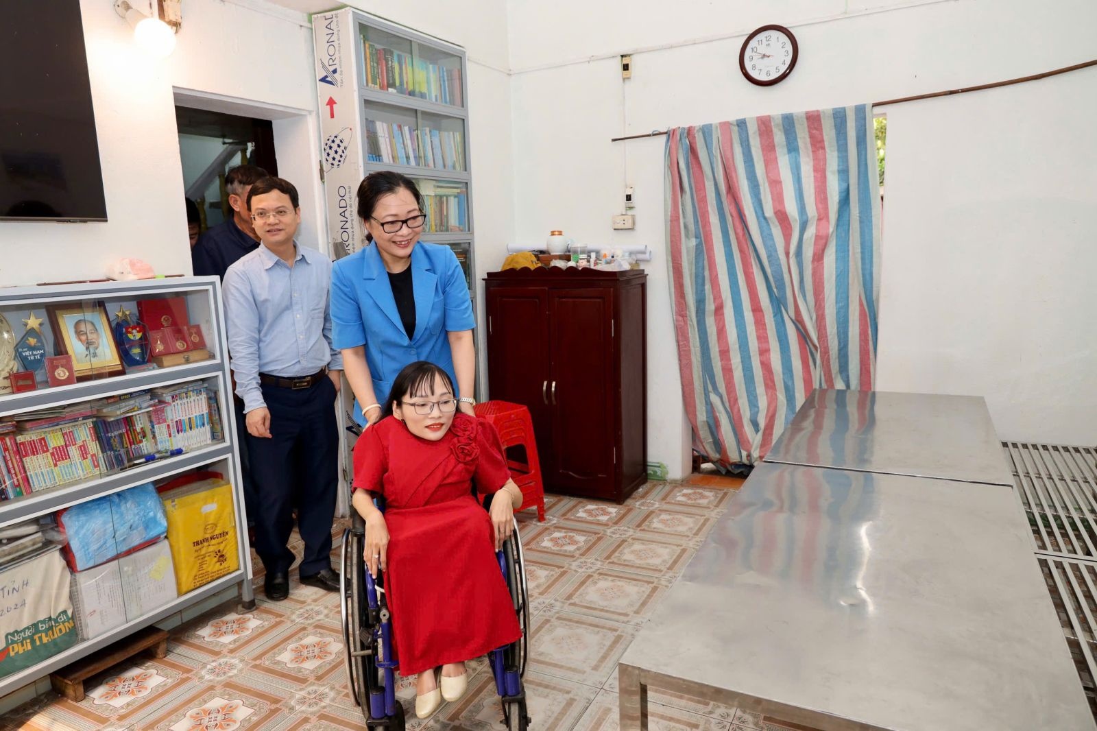 xuong thuy tinh anh 1