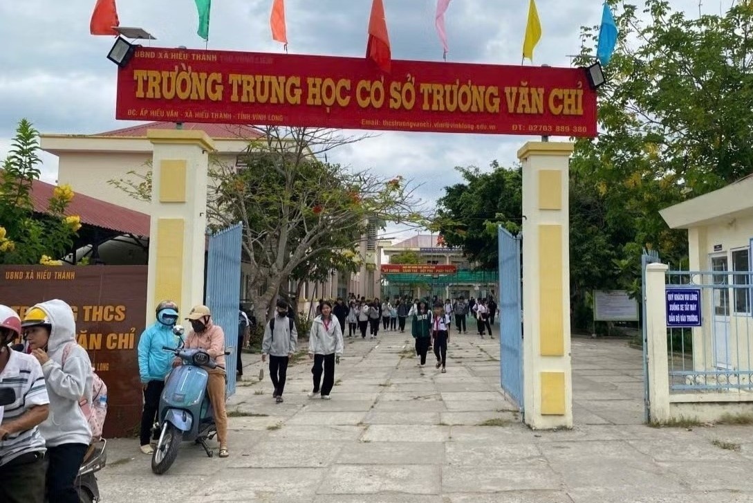 Phu huynh ‘to’ thay giao danh 17 hoc sinh hinh anh