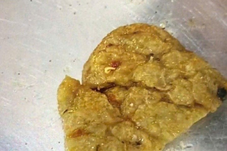 Ket qua vu sinh vien phan anh bua an 'cha ca co doi, nuoc mam co gian' hinh anh