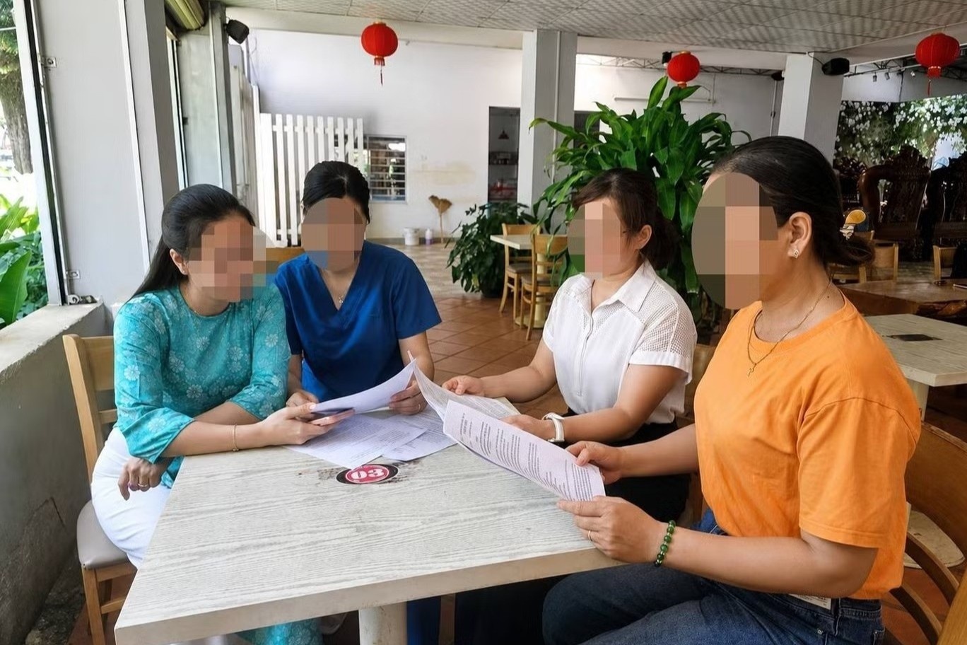 Vu nhan vien y te hoc duong 'keu cuu', So GD&DT Dak Lak hoi bo hinh anh