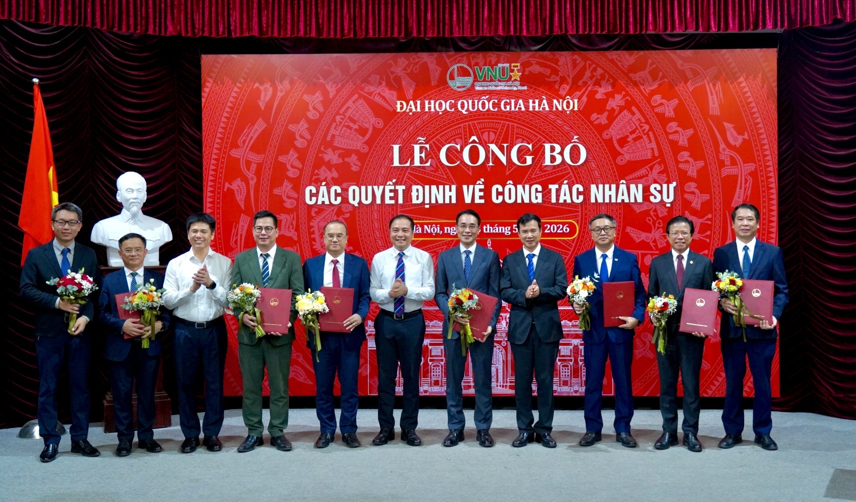 dai hoc quoc gia anh 1