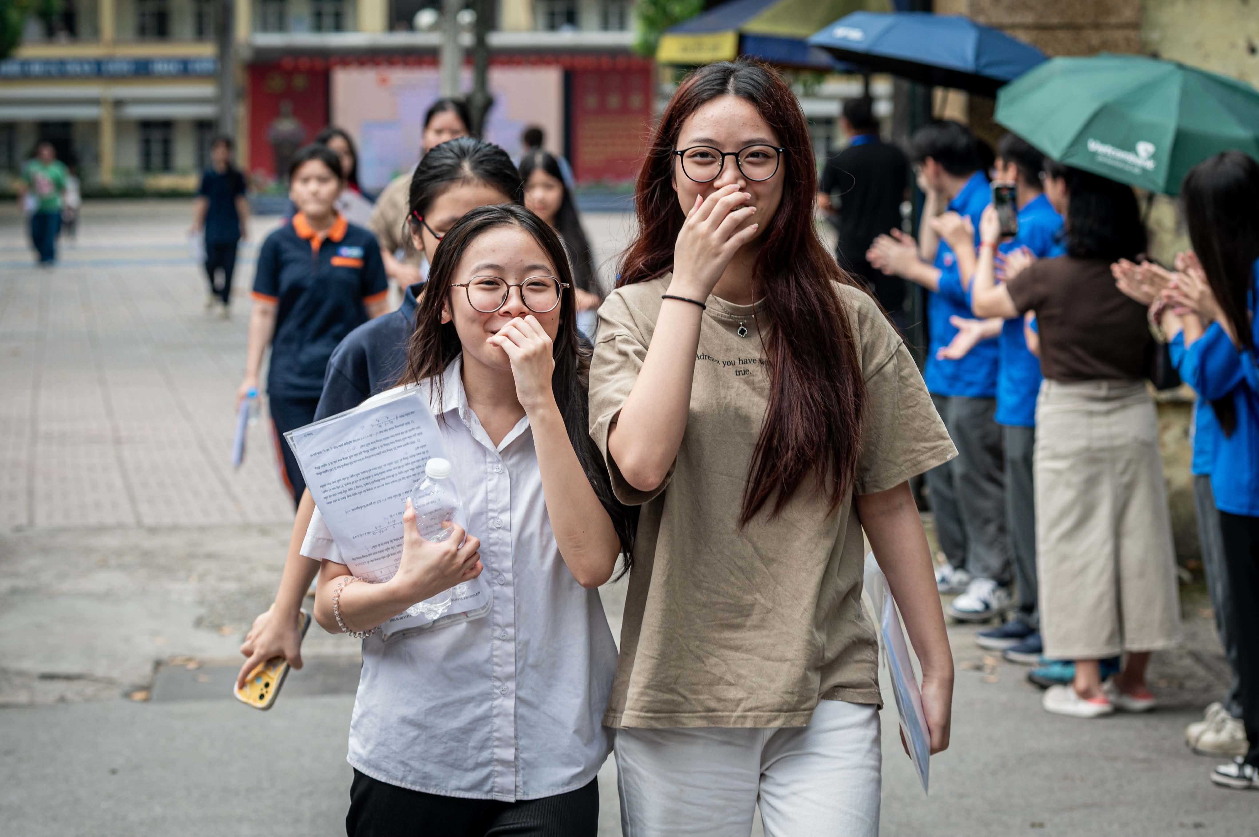 lớp 10 ảnh 2 lop 10 anh 2