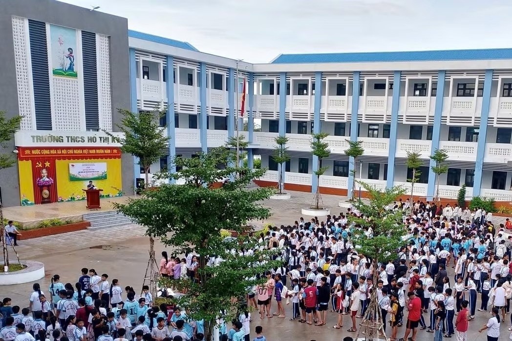 Nhieu sai sot trong ky luat hieu truong truong cap 2 o Ca Mau hinh anh
