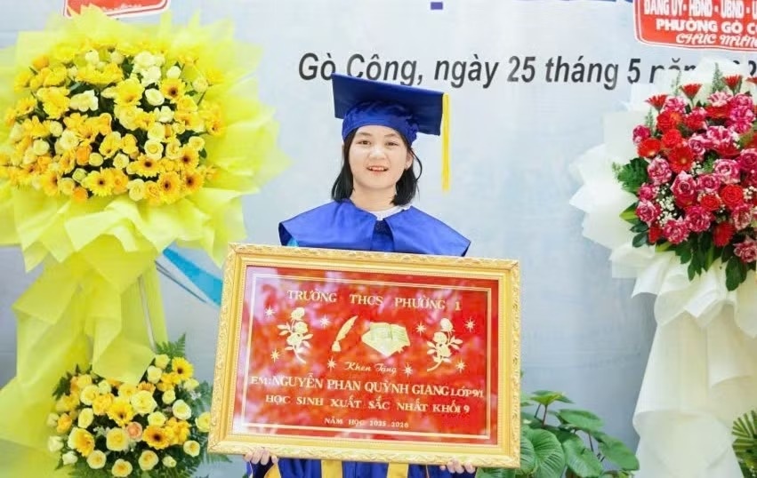 nu sinh anh 1