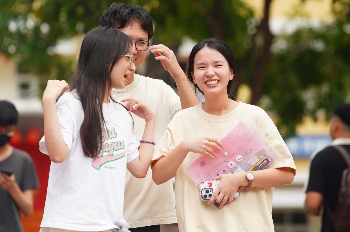 Kiem soat tien do cham thi tot nghiep THPT 2026 hang ngay hinh anh