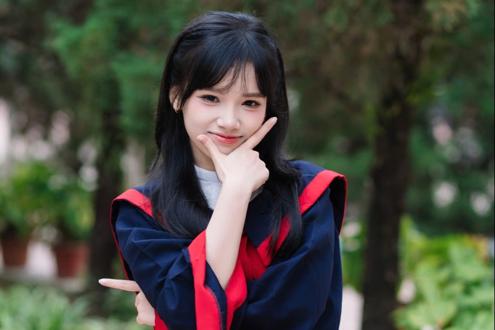 Gia canh thu khoa thi tot nghiep toan quoc hinh anh