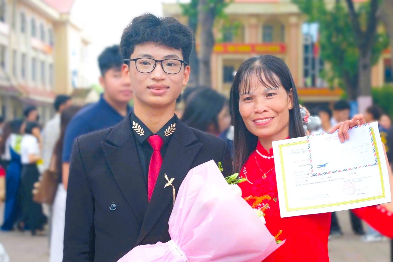 thu khoa anh 2