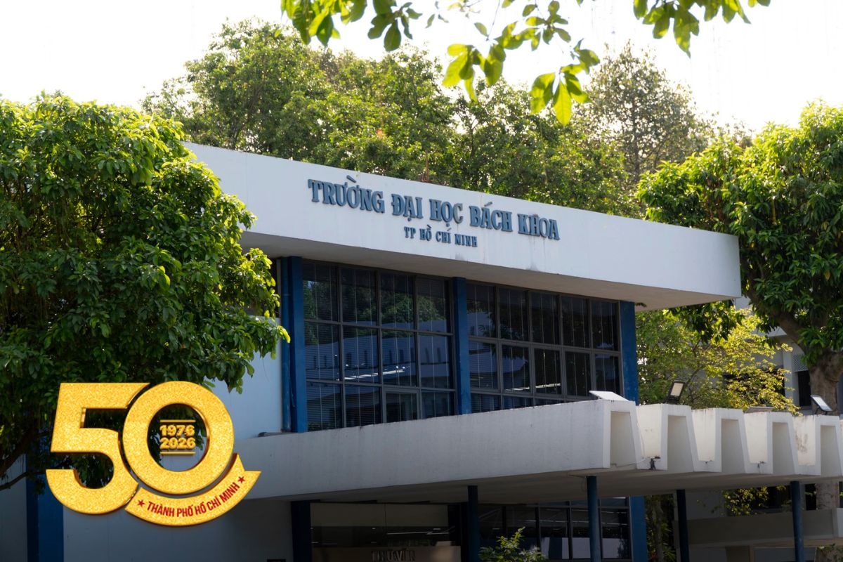 Dai hoc va thanh pho: Nua the ky cung kien tao phat trien hinh anh