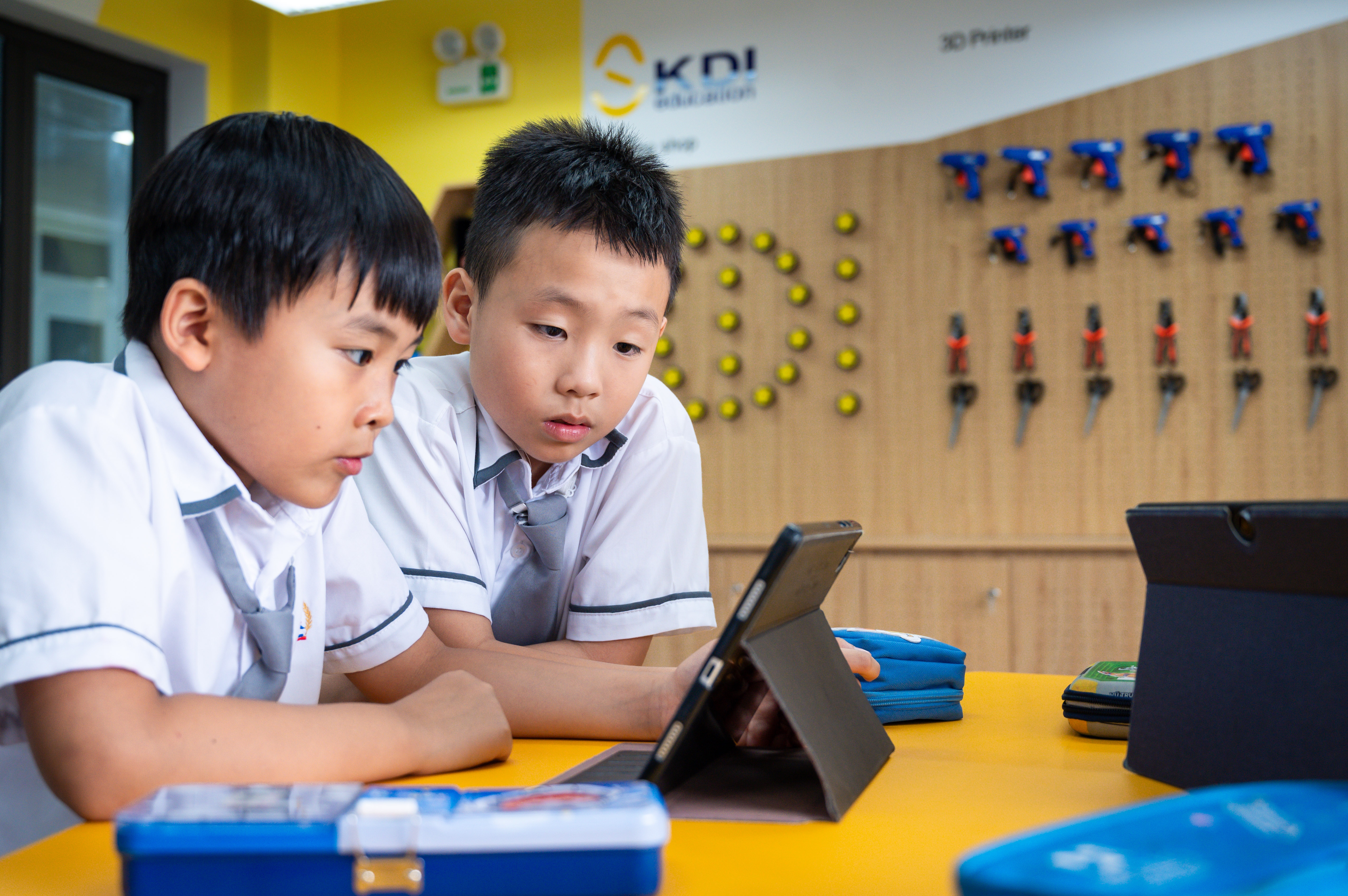 laptop ảnh 2