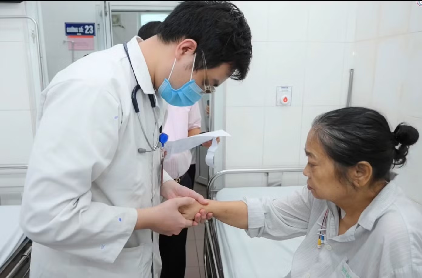 Du bao diem chuan nganh Y khoa tang hinh anh