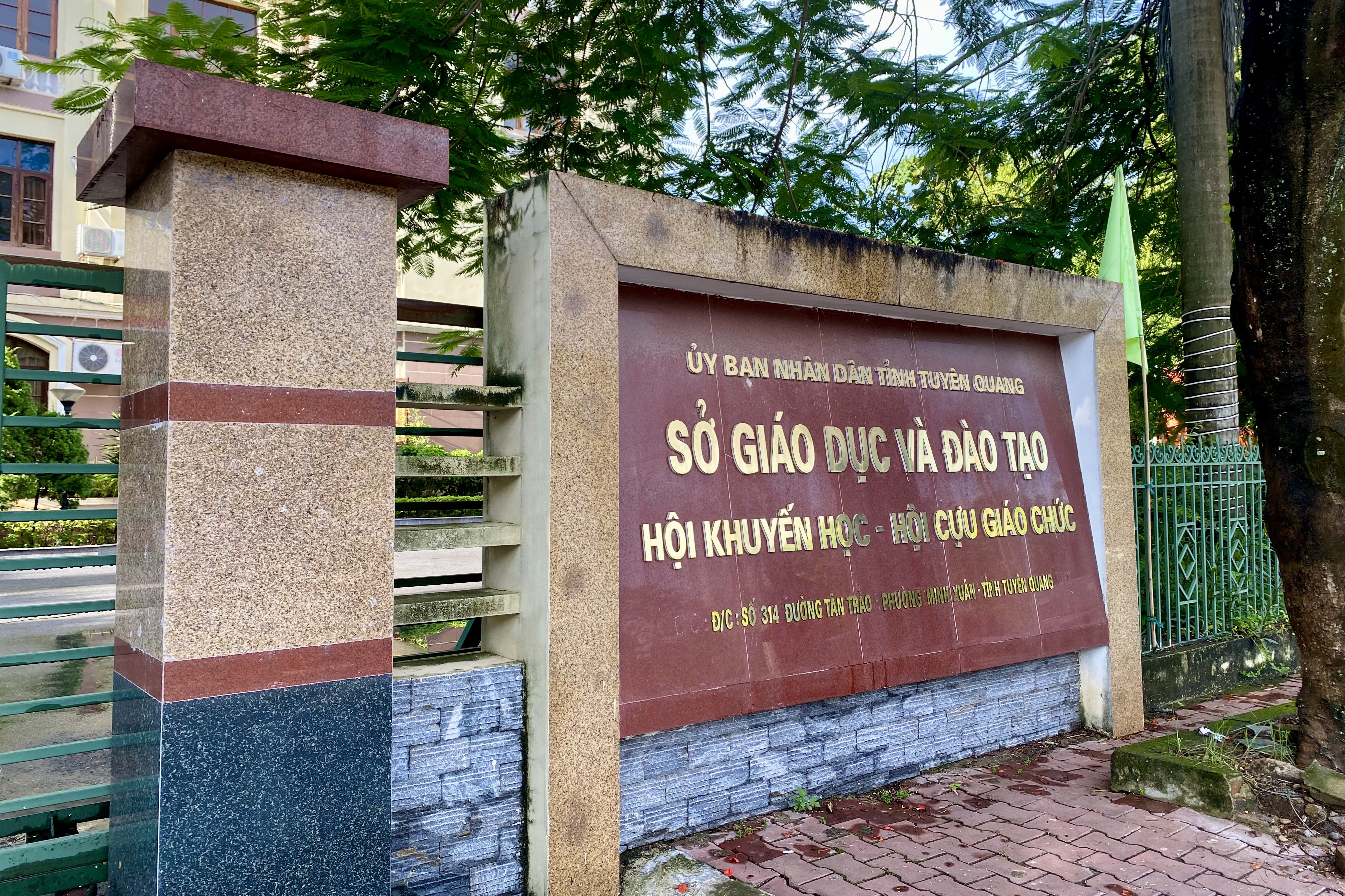 Tuyen Quang bao cao Thu tuong, kiem tra tat ca bai thi Toan 10 diem hinh anh