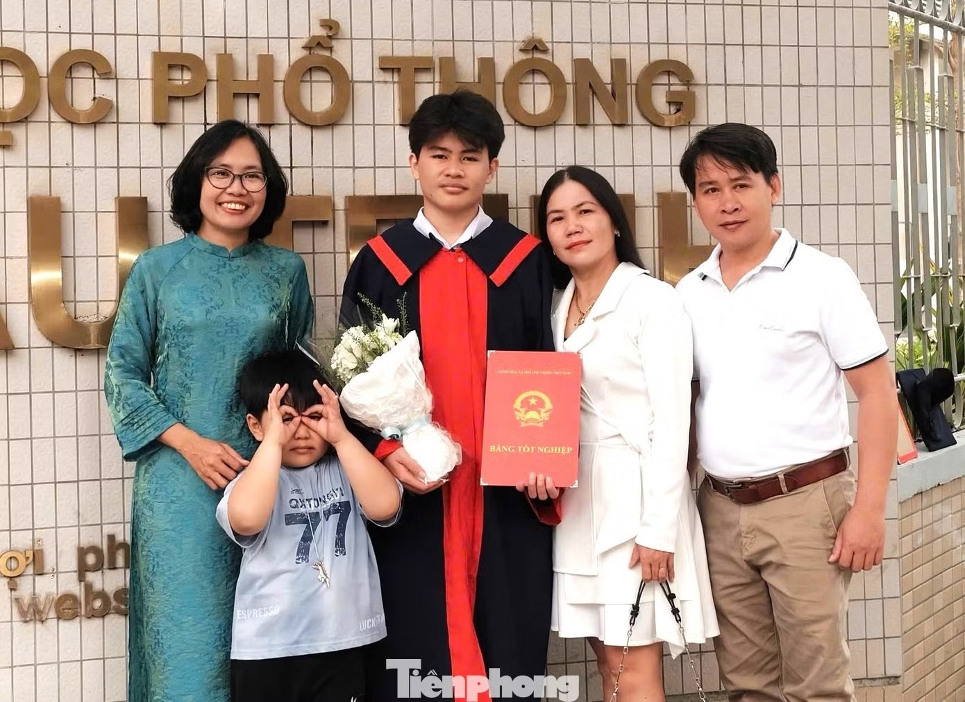 thu khoa anh 1