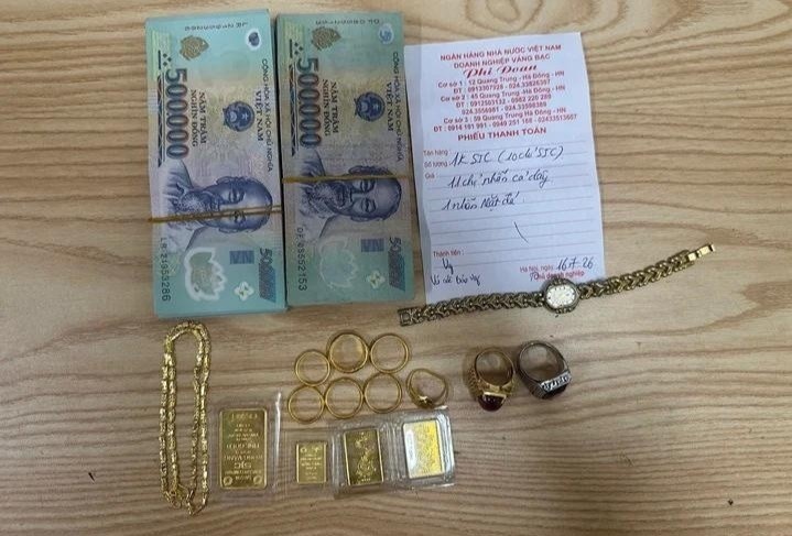 Nhân viên tiệm vàng ở Hà Nội cứu nữ sinh khỏi bẫy lừa 700 triệu