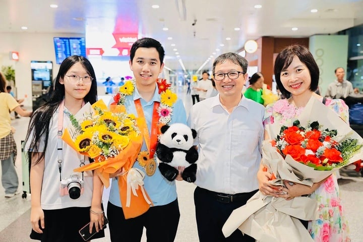 Olympic To&aacute;n quốc tế ảnh 2