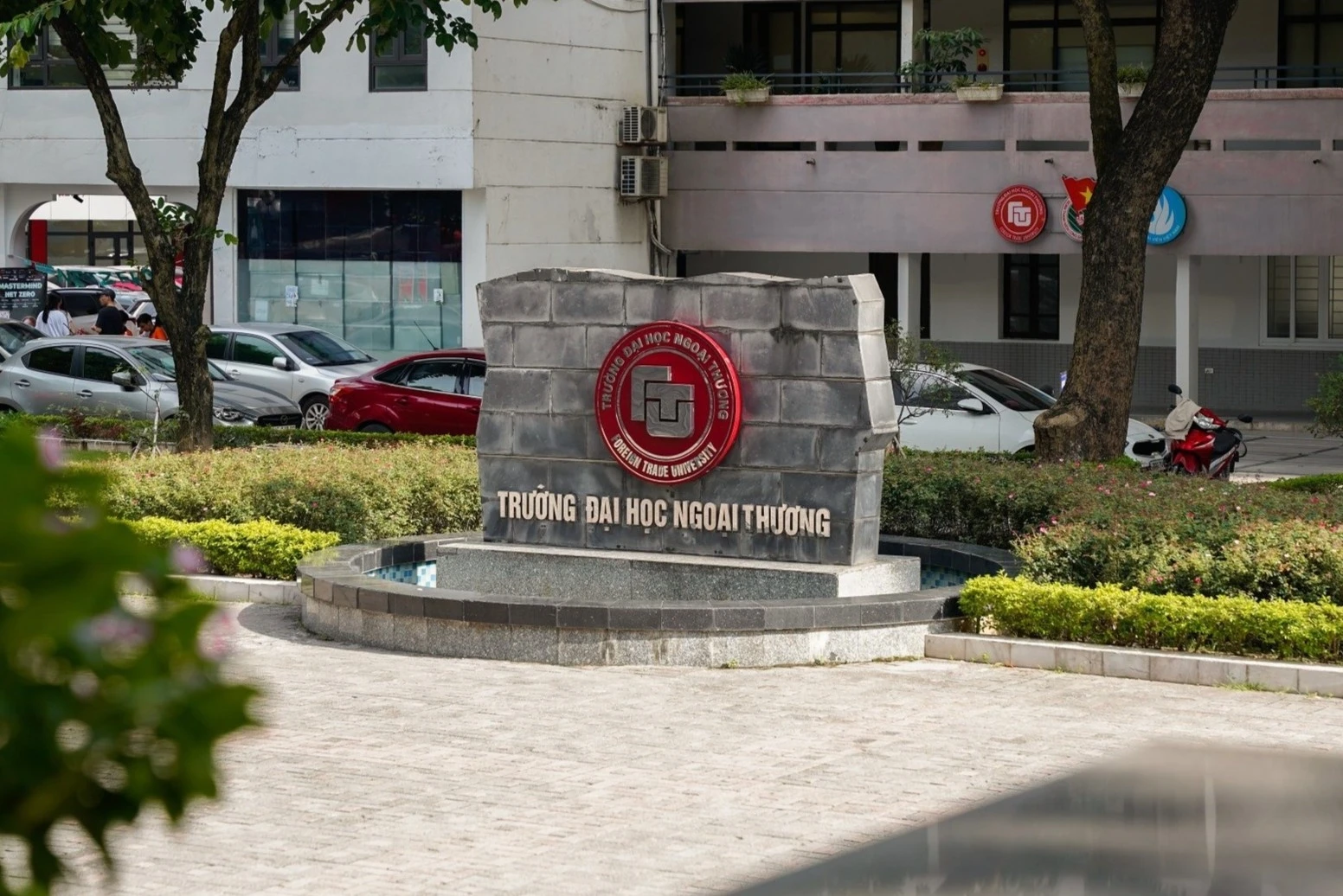 Ngoại thương ảnh 1