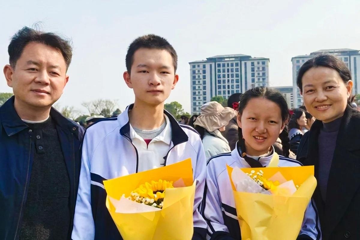 thần đồng ảnh 2