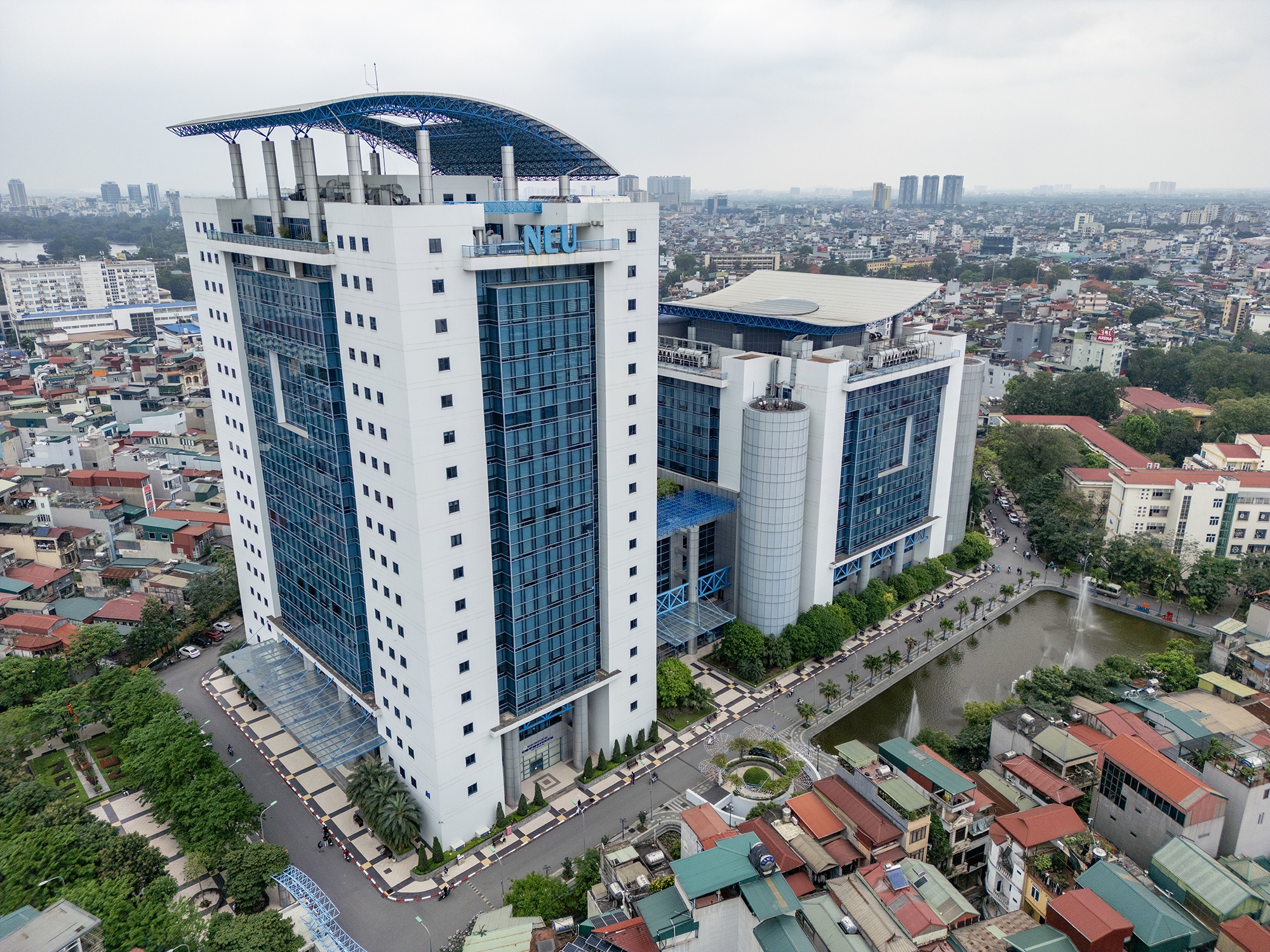 đại học ảnh 2
