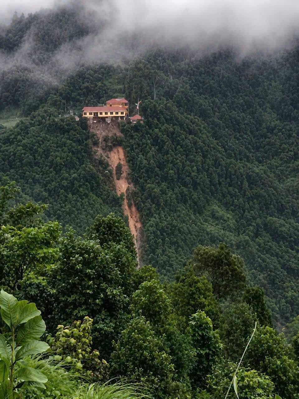 sạt lở ảnh 1