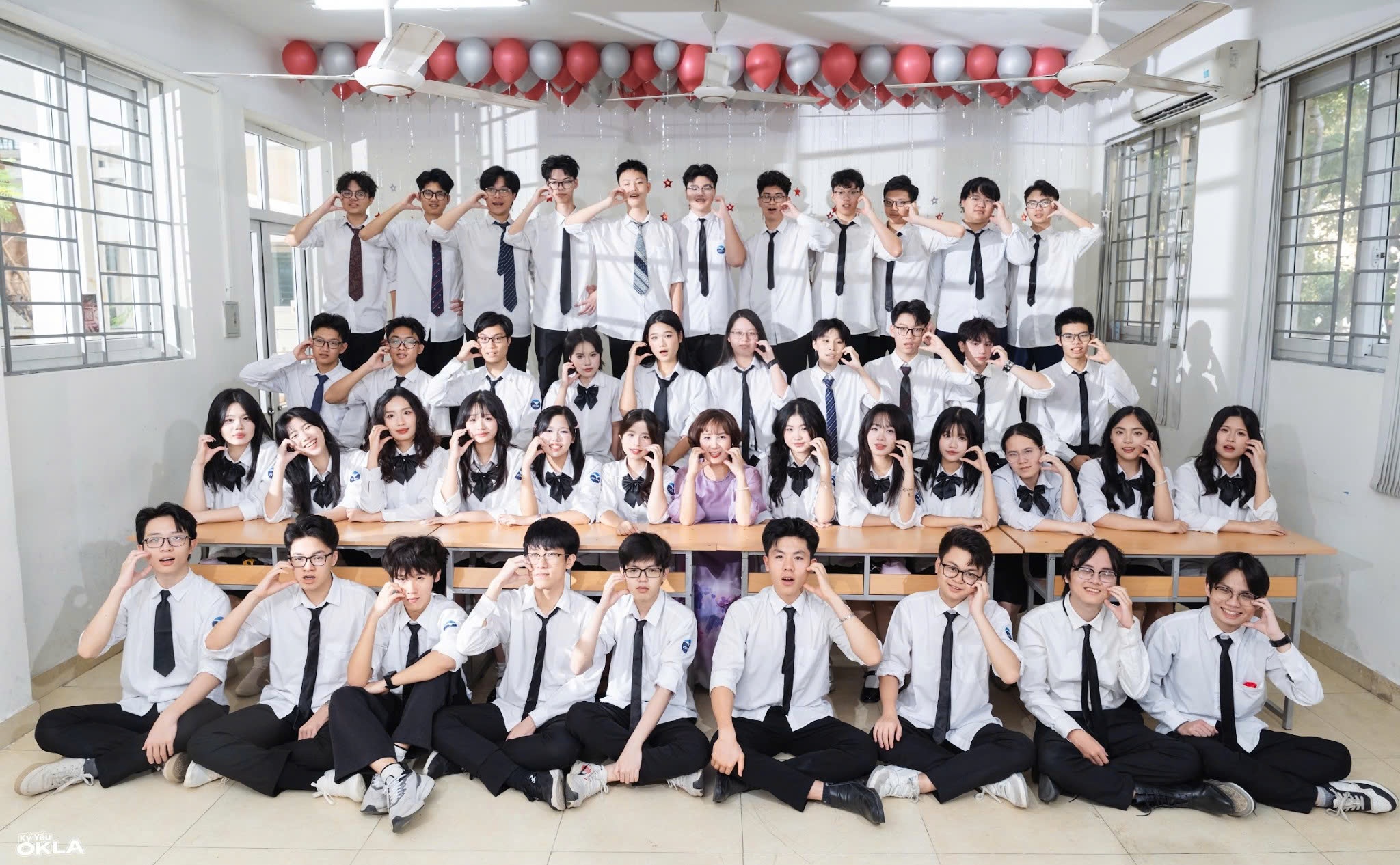 Một lớp có 93% học sinh SAT từ 1.500, 34 em IELTS từ 8.0