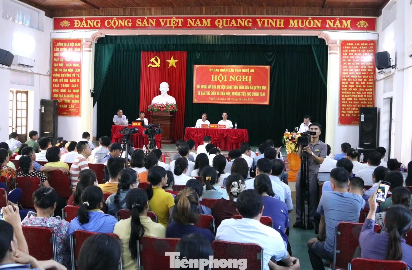 học sinh ảnh 1