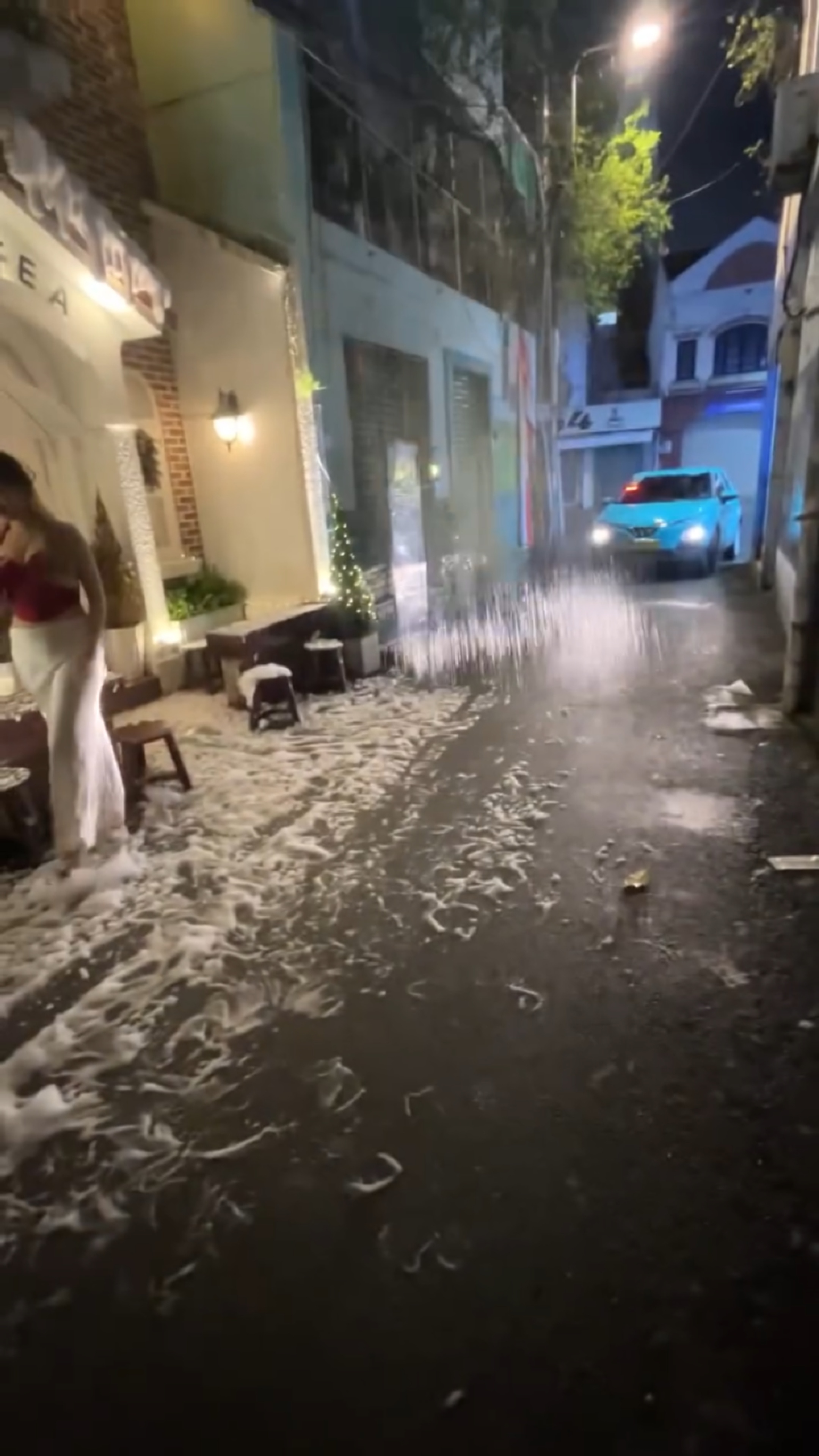 khach bi tat nuoc anh 3