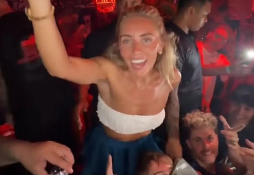 Dien vien phim nguoi lon doi mat an tu 15 nam o Bali hinh anh