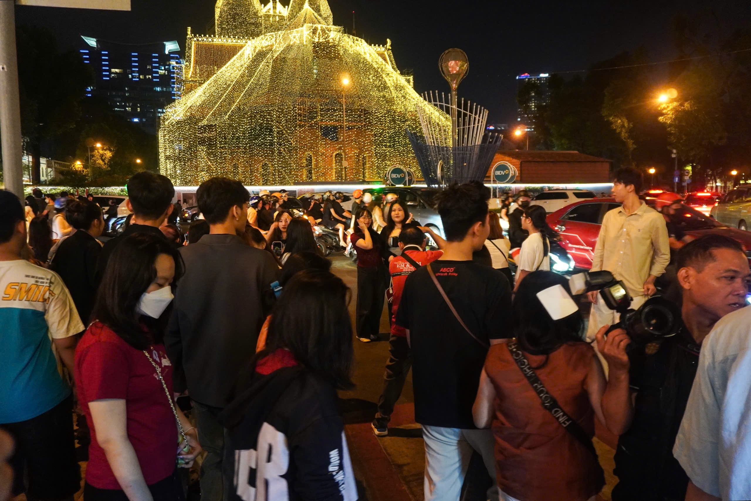 nha tho Duc Ba anh 9