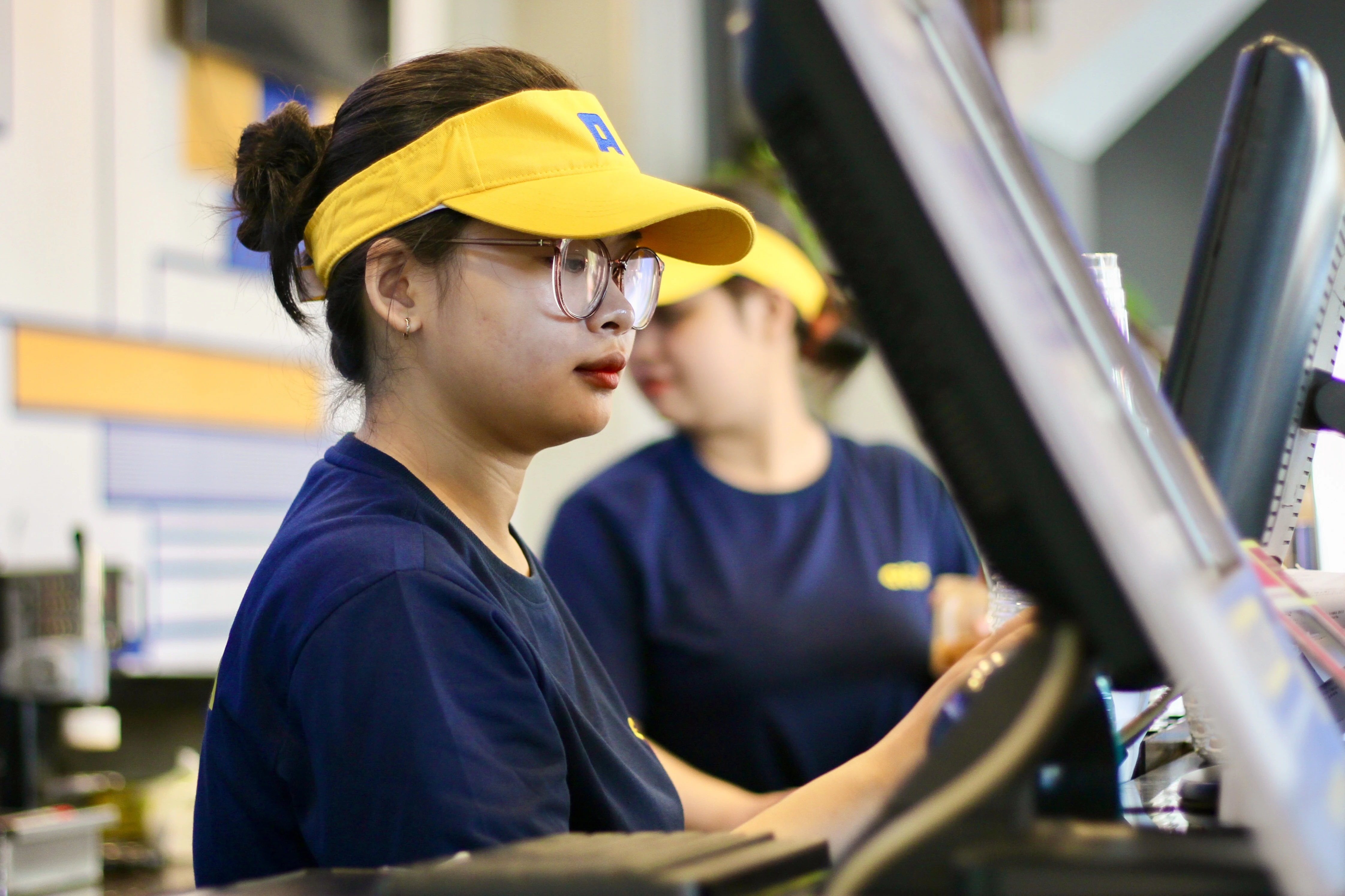 Di lam xuyen 4 ngay Tet Duong lich o TP.HCM, nhan luong gap 3 hinh anh