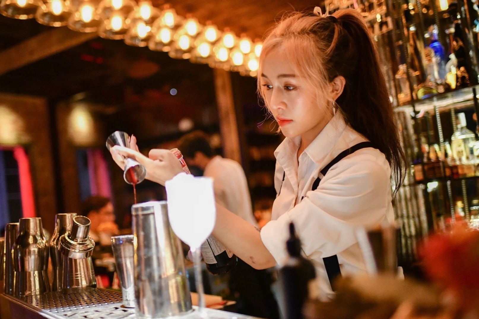 Bay tu TP.HCM di Phu Quoc lam xuyen Tet Duong lich, nhan luong gap 3 hinh anh