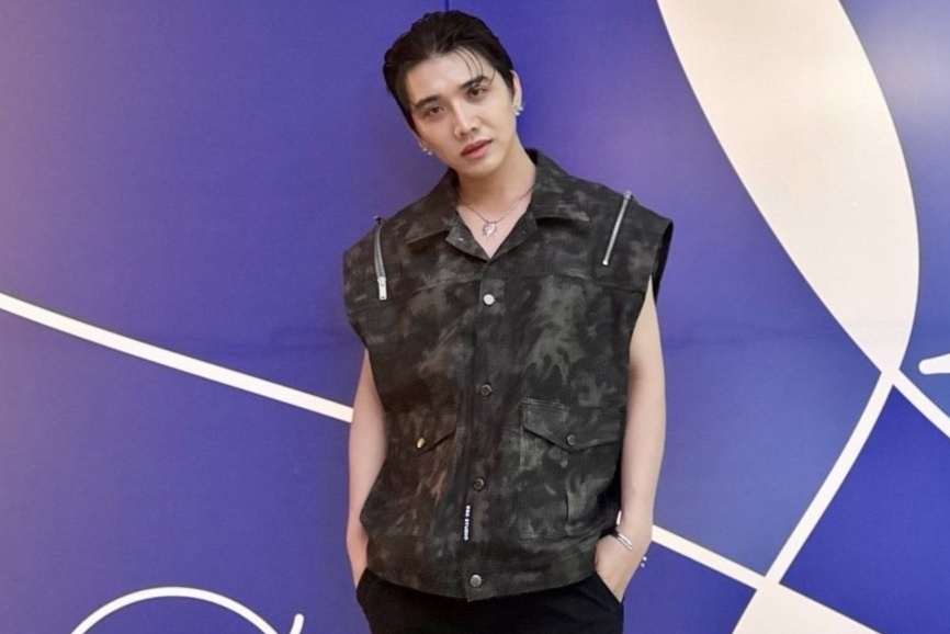 Chang trai Viet phai xin do an thua, chat vat de duoc dong phim Han hinh anh