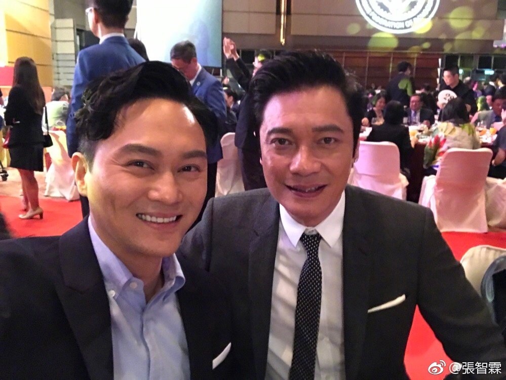 Nam dien vien tre trung,  phong do anh 12