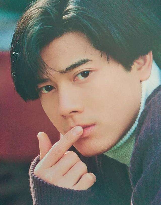 Nam dien vien tre trung,  phong do anh 5