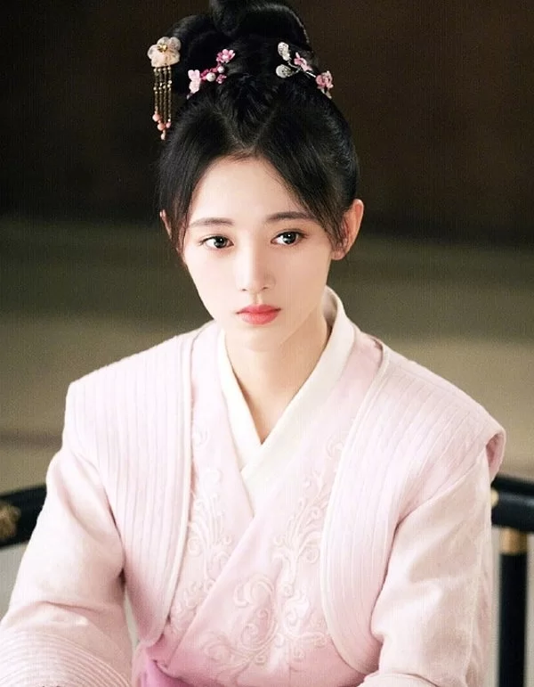 Scandal của mỹ nữ 4000 năm Cúc Tịnh Y ảnh 6 Scandal cua my nu 4000 nam Cuc Tinh Y anh 6