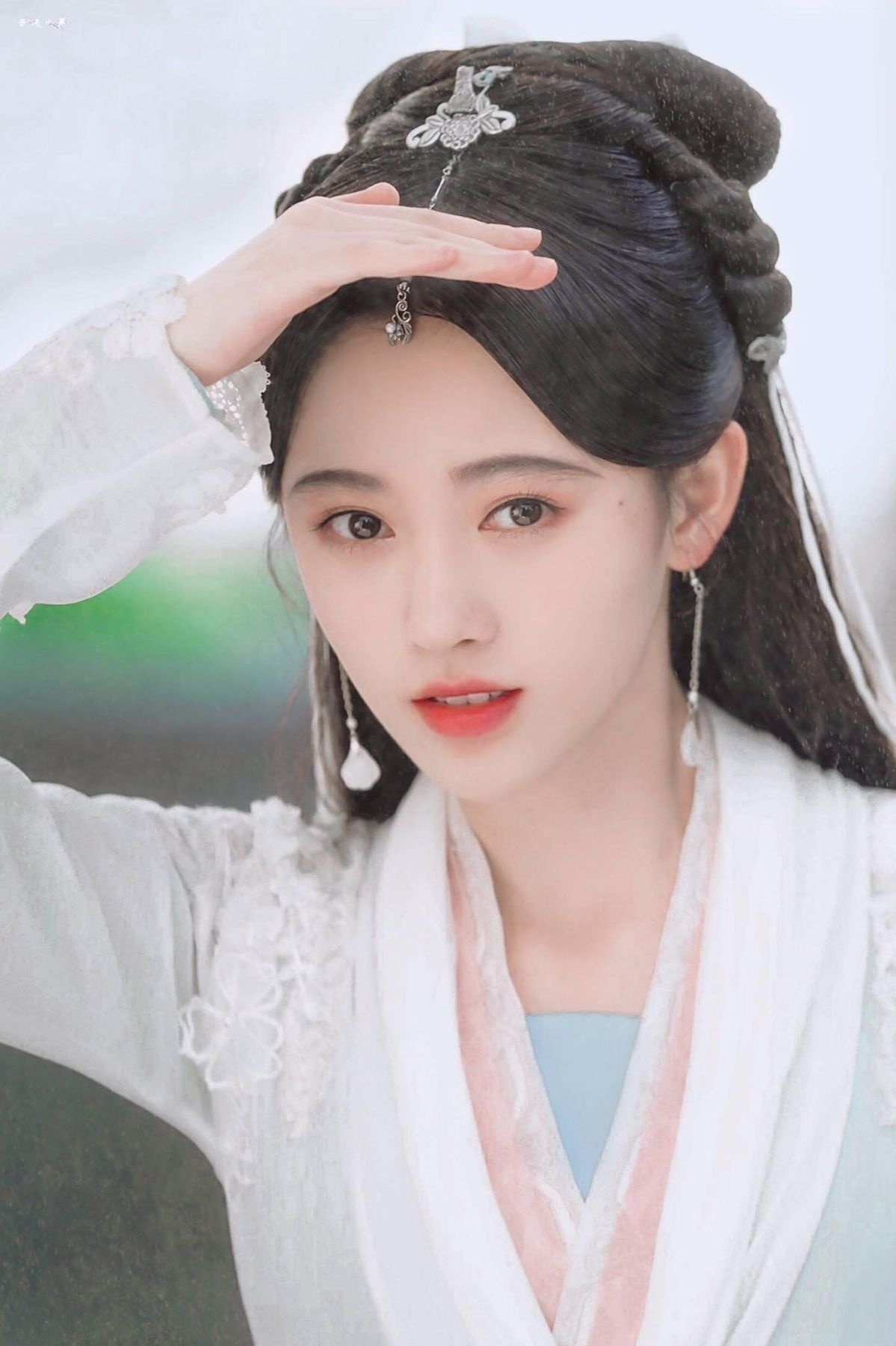 Scandal của mỹ nữ 4000 năm Cúc Tịnh Y ảnh 5 Scandal cua my nu 4000 nam Cuc Tinh Y anh 5