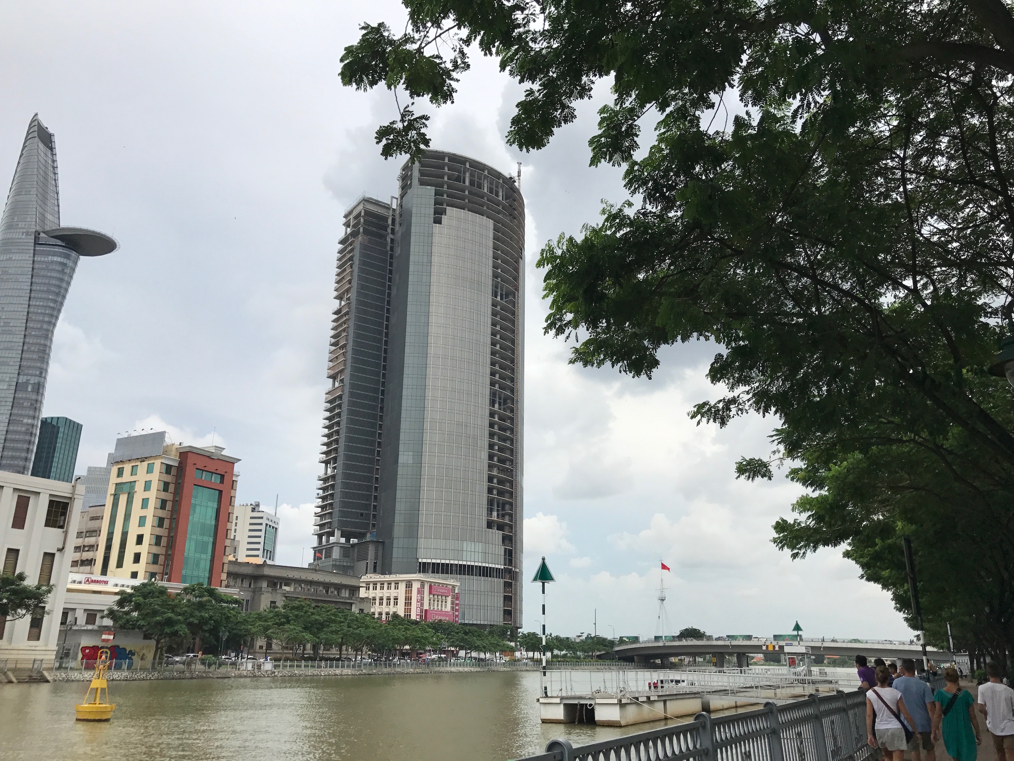 Thu hoi du an Saigon One Tower anh 1