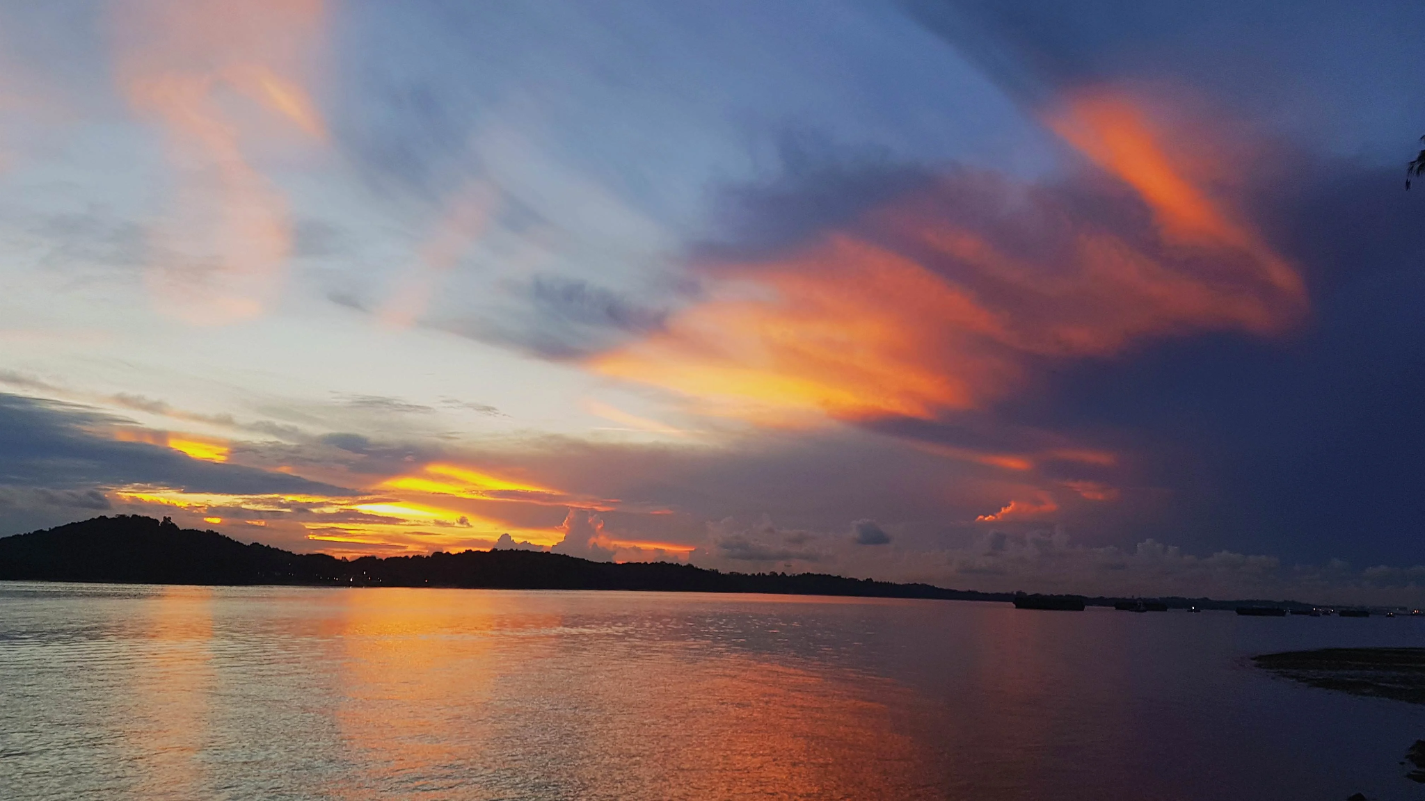 du lich cung ban than anh 2