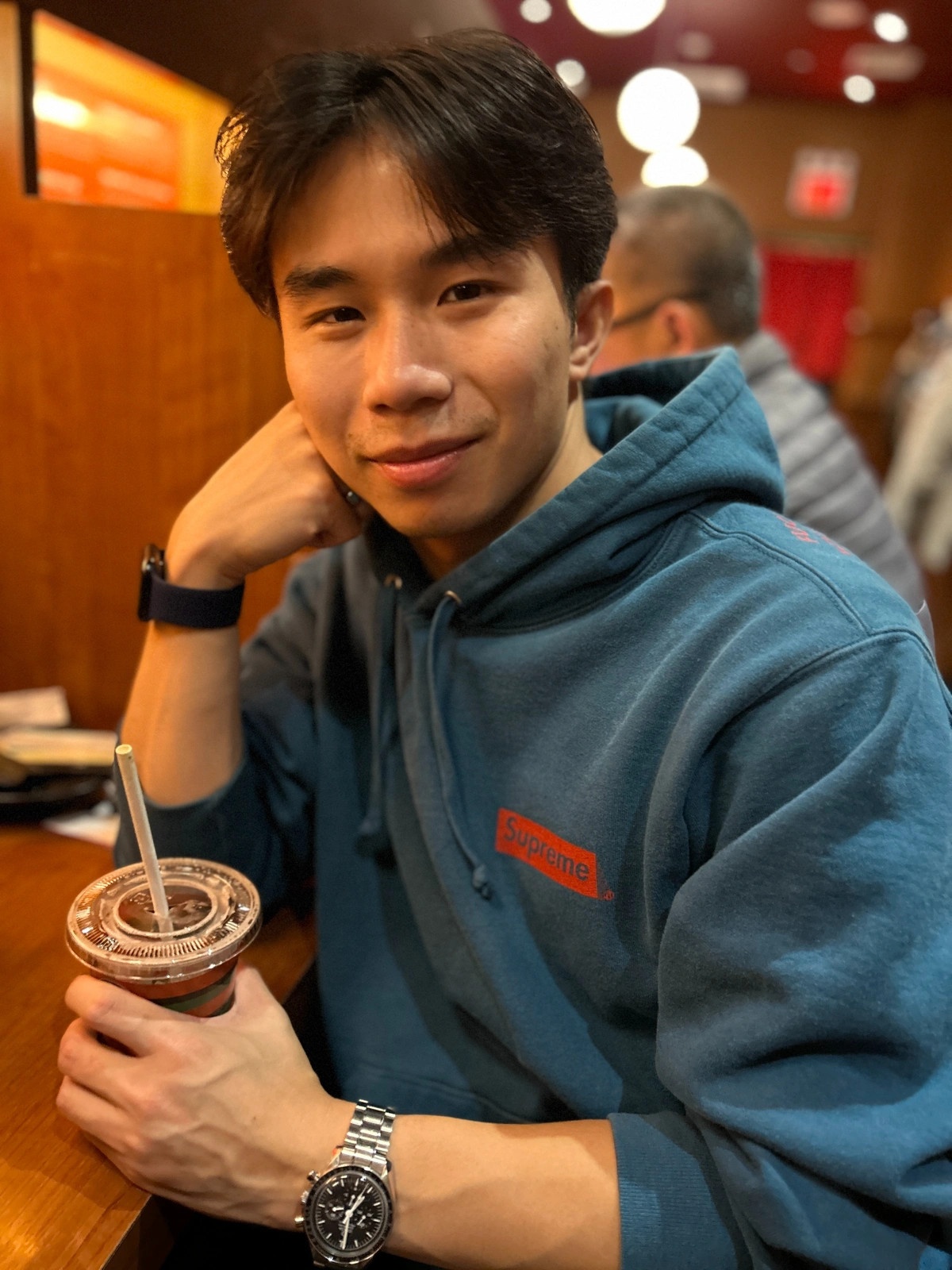 mo ban iPhone 14 anh 11